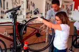 Manutenção e conserto de bicicleta